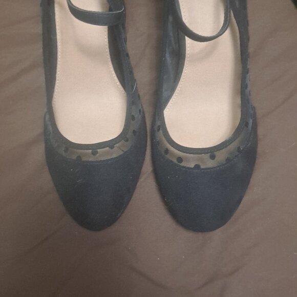 Size 11 Torrid Mary Janes - Picture 3 of 4